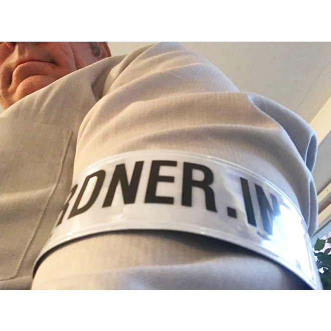 Ordneri.innen-Binde am Arm (2)