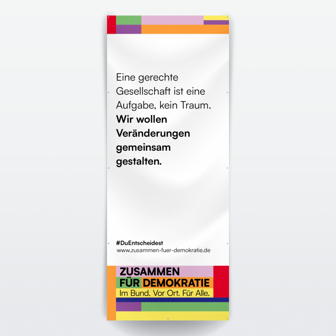 Banner: 1,60 Meter (Breite) × 4 Meter (Höhe) – Hochformat zB für Kirchturm